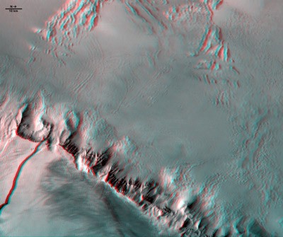 Olympus Mons Abbruchkante in 3D WIDTH=